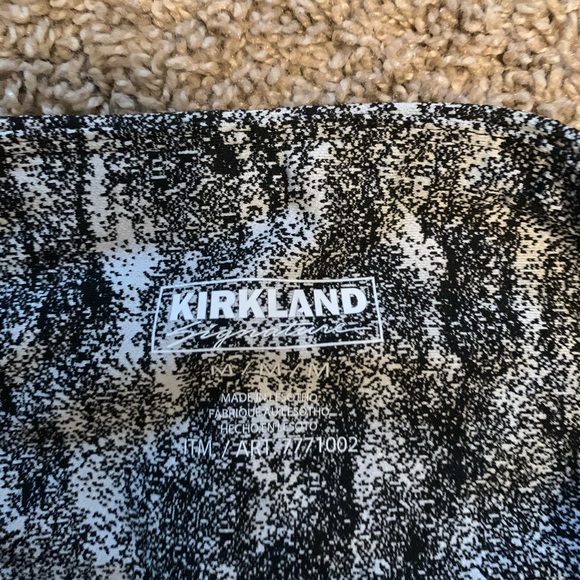 Patterned Leggings - Picture 2 of 3